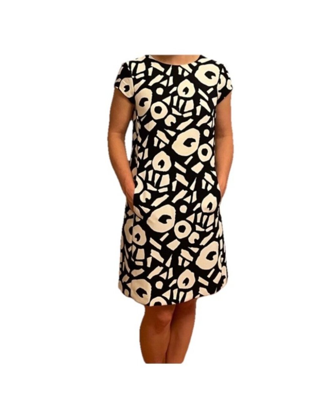 Loft Dress Womens Sz 12p Black White Shift Sheath Mini Short Sleeve Geometric